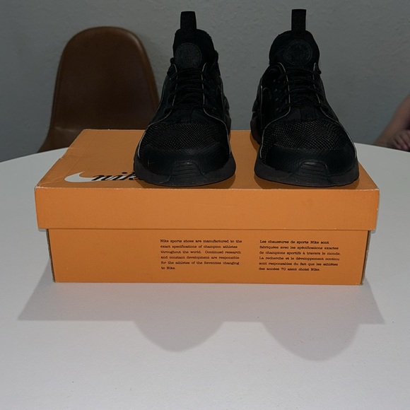 Nike Air Huarache Run Ultra Men’s Size 7/ Youth Size 7Y/ Women’s Size 8.5 - Picture 4 of 9